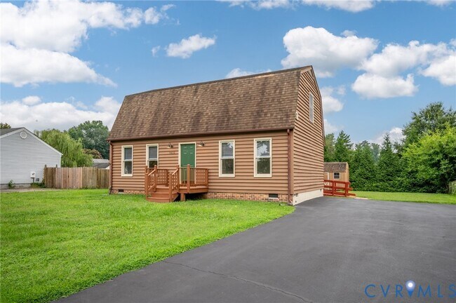 Foto del edificio - 7432 Shire Pkwy