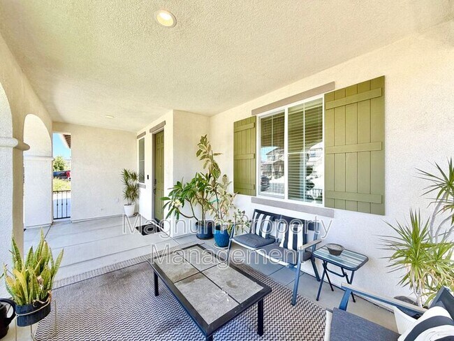 Foto del edificio - 34257 Swordfern Pl