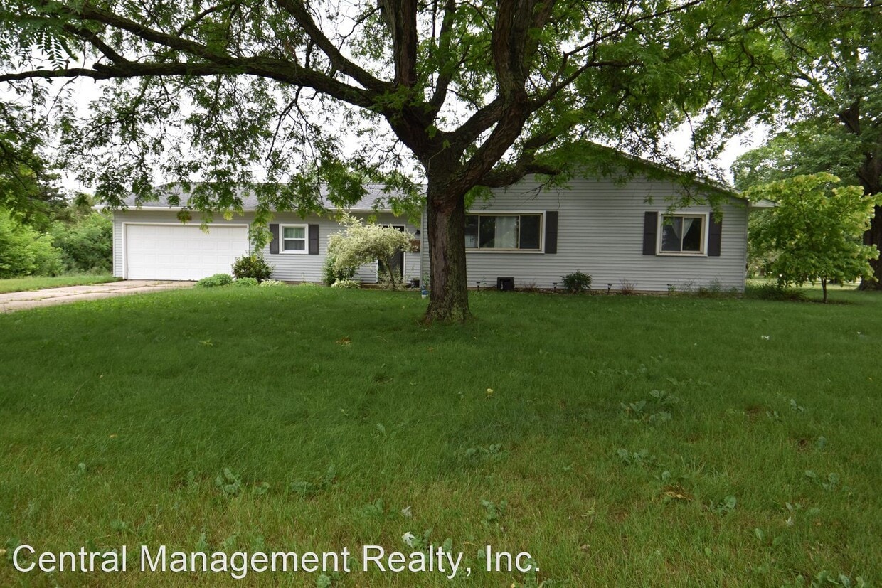 Primary Photo - 4 br, 2 bath House - 52560 Brighton Park