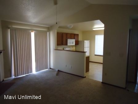 Building Photo - 2 br, 1 bath House - 17846 E. Bethany Pl.