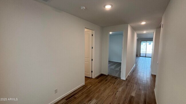 Foto del edificio - 18216 La Senda Dr W