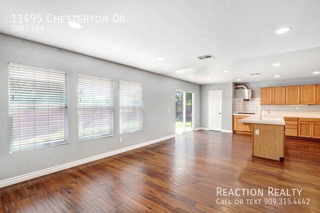 Foto del edificio - 11495 Chesterton Dr