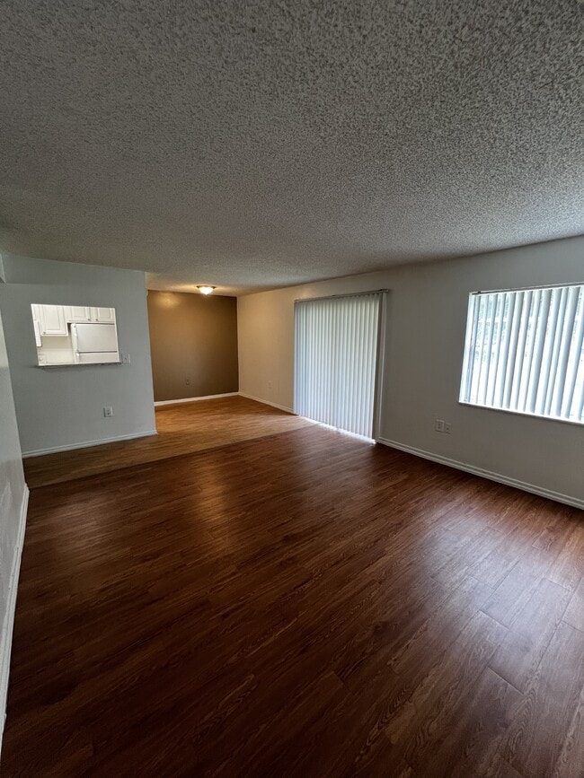 Building Photo - 2518 N Alafaya Trail