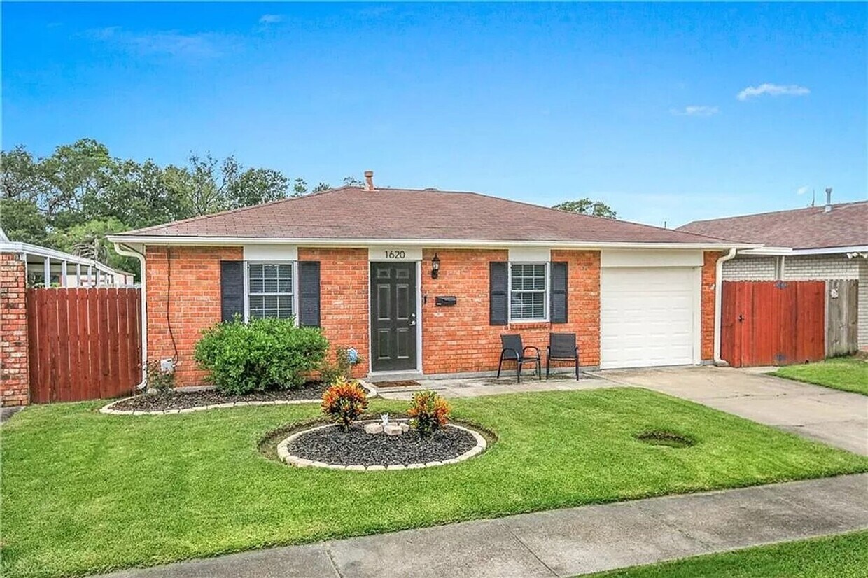 Primary Photo - 3 Bedroom Single Family Home in Marrero