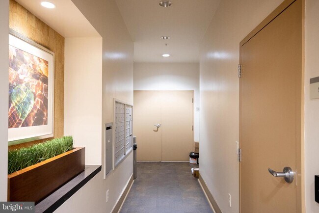 Foto del edificio - 715 6th St NW