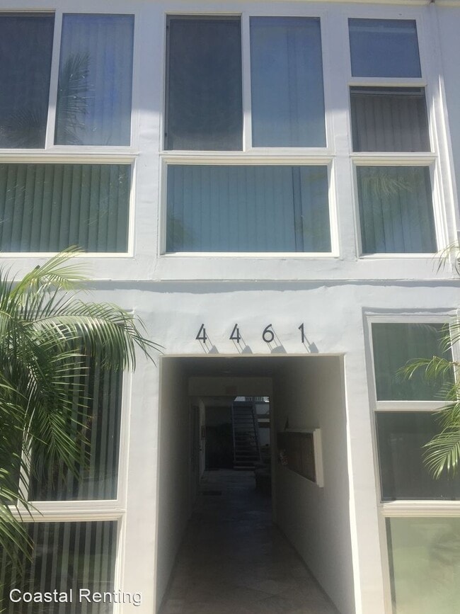 Building Photo - 4461-4463 Howard Ave