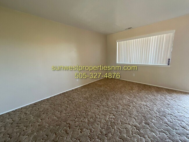 Building Photo - 3701 N Carlton Ave