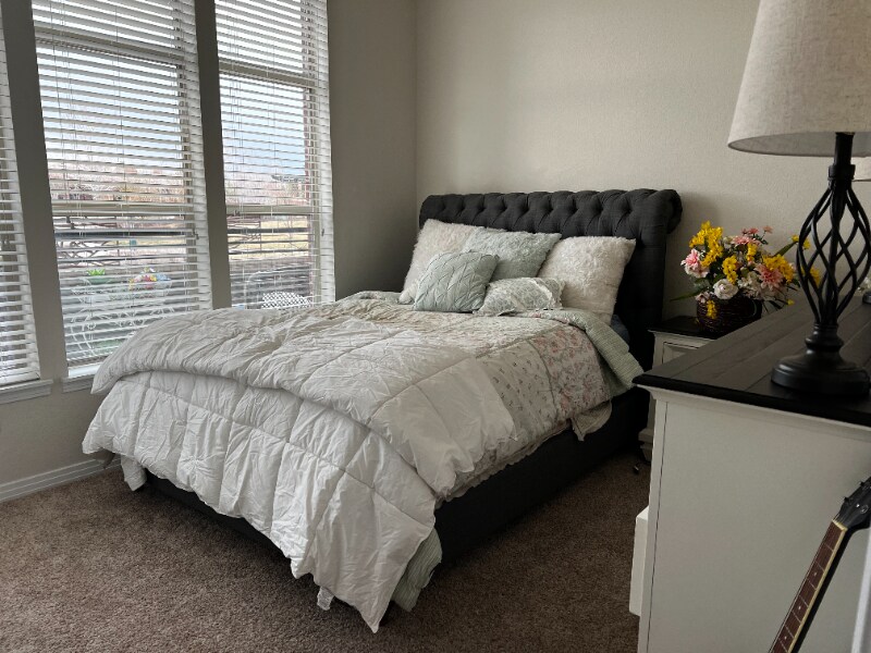 Foto principal - 10400 Spring Green Drive
