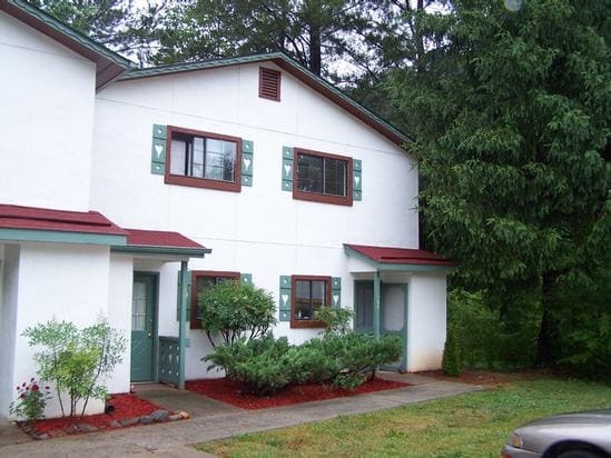 Hermosos condominios - Deerfield Commons Townhomes