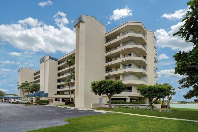 Foto del edificio - 7974 Sailboat Key Blvd S