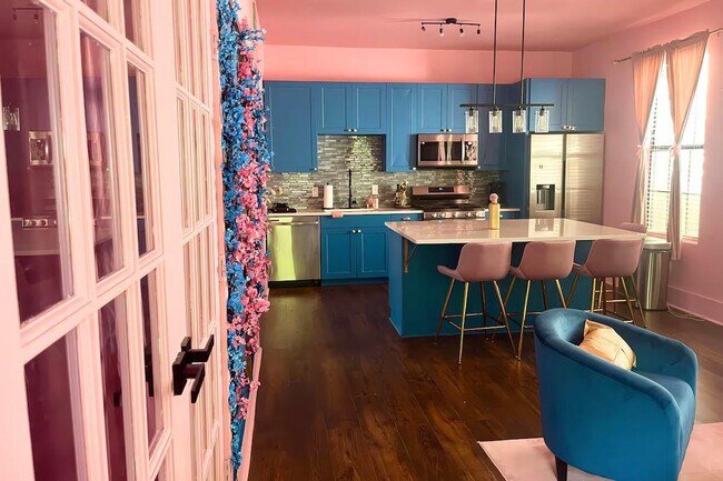 Foto del edificio - 2612 E 2nd St