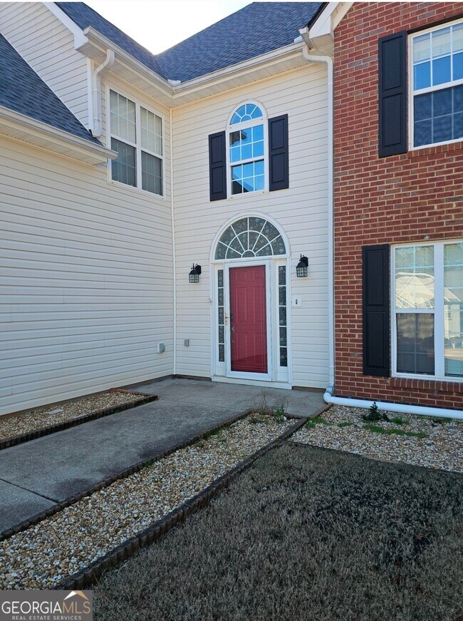 Building Photo - 185 Rock Hill Dr