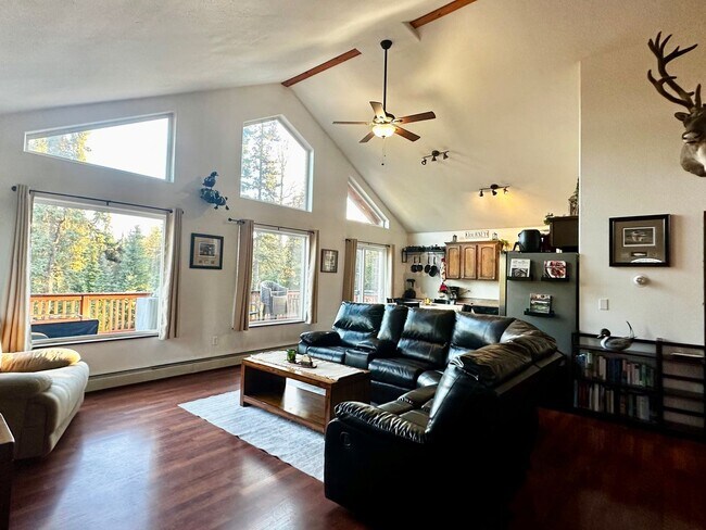 Building Photo - SEASONAL SOLDOTNA CABIN