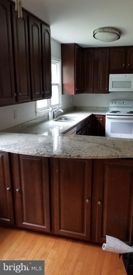Building Photo - 1607 Sadlers Wells Ct