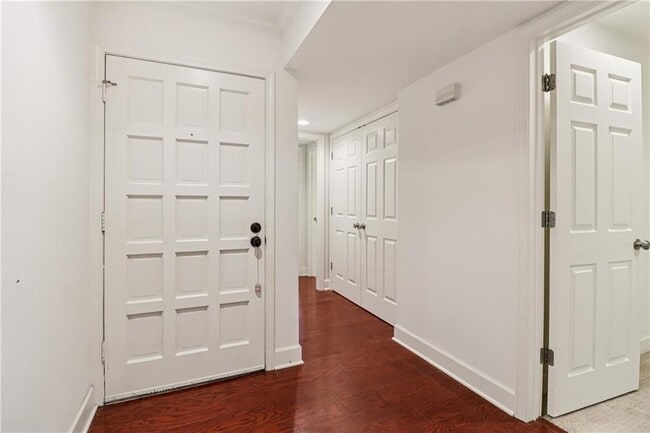 Foto del edificio - 2930 Torreya Way SE