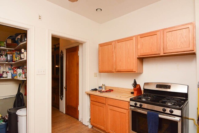 Foto del edificio - 1434 W Rosemont Ave