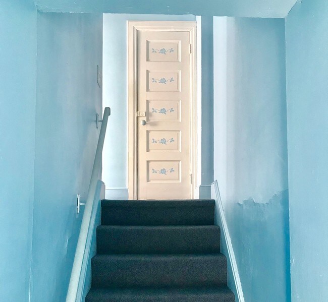 Entrance - 54 Bigelow St