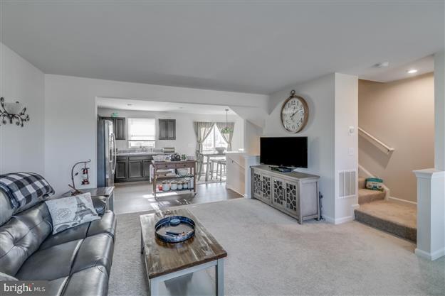 Foto del edificio - 17700 Fieldstone Ave