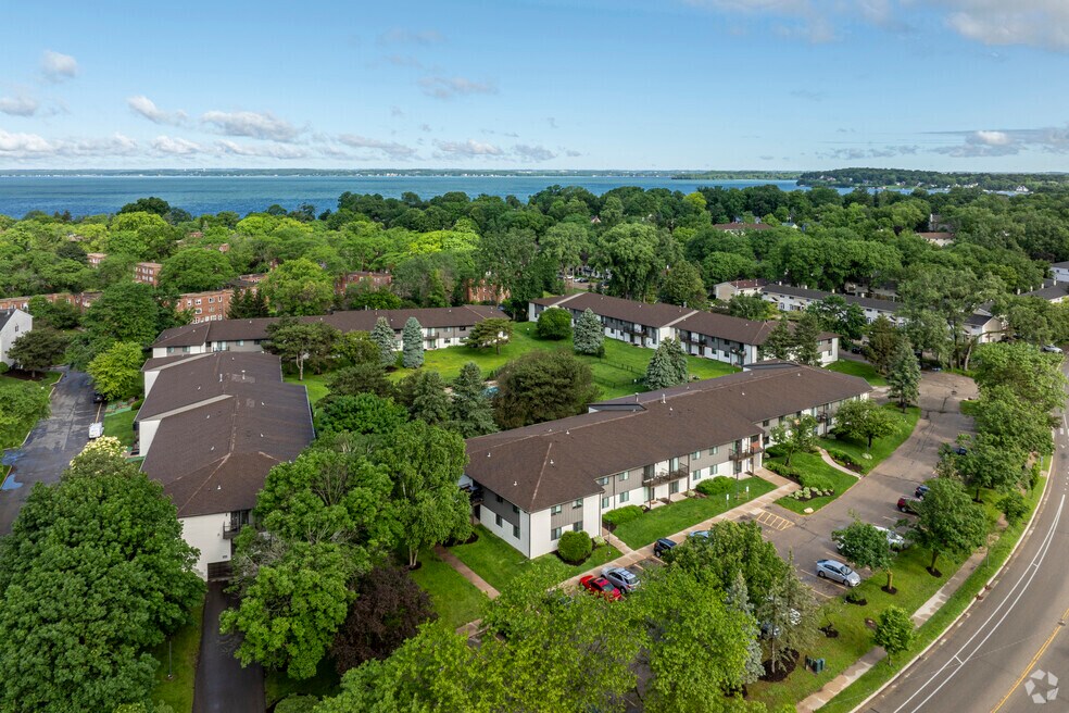 Briarwood Apartments