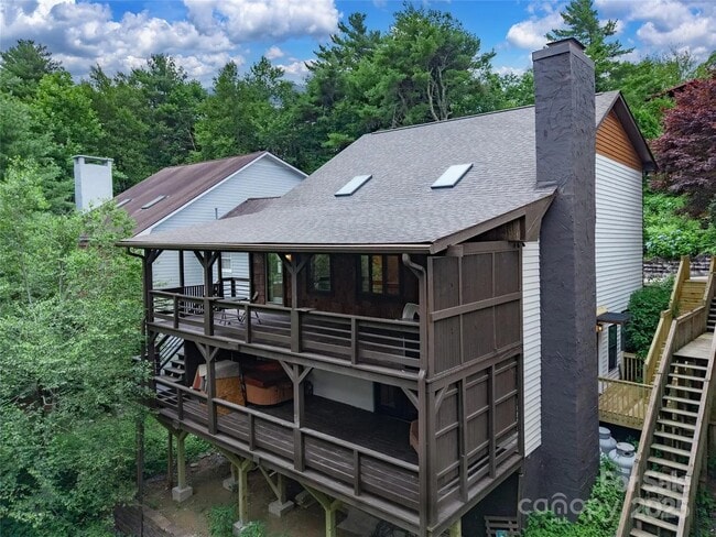 Building Photo - 187 Pine Vlg