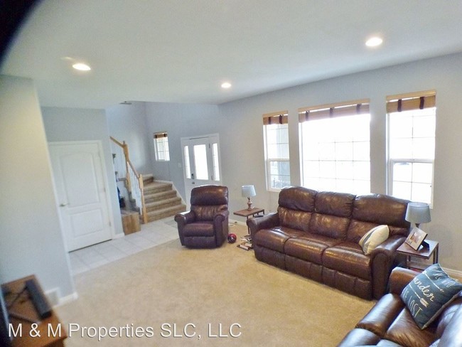 Building Photo - 774 Rocky Mouth Ln