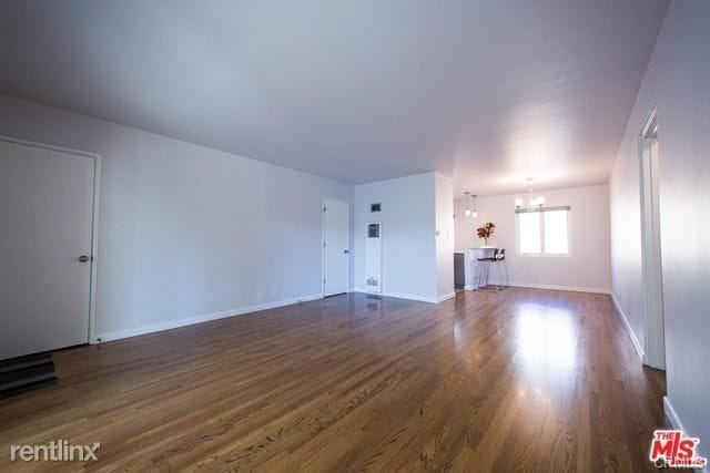 Building Photo - 2021 Hillhurst Ave