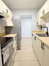 Building Photo - 2940 Elsmere Ave