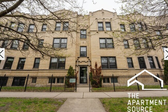 Foto del edificio - 4600 N Winchester Ave