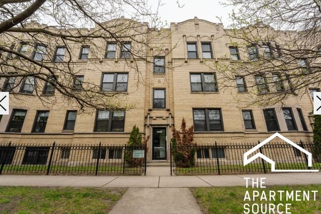 Building Photo - 4600 N Winchester Ave