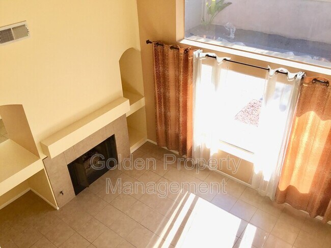 Building Photo - 2345 Greenbriar Dr