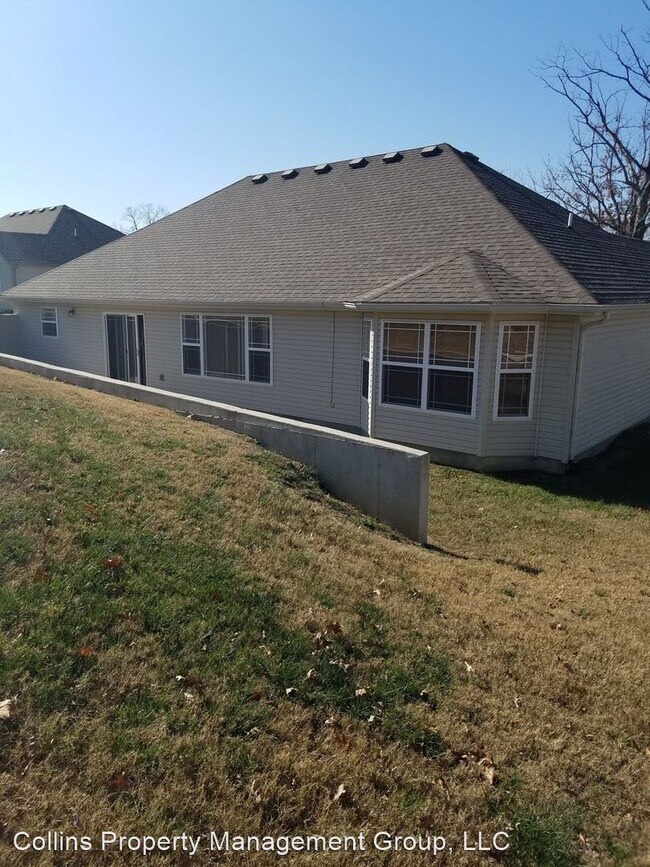 Building Photo - 3 br, 2 bath House - 464 Oak Brook Est. Ln