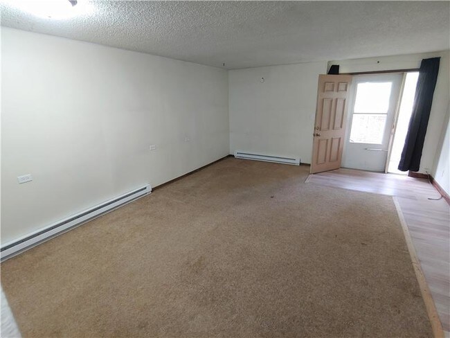 Building Photo - 1009 Thorndale Ave
