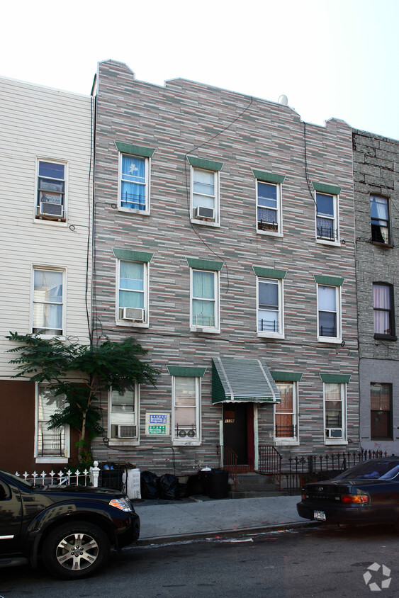 Building Photo - 1136 Willoughby Ave