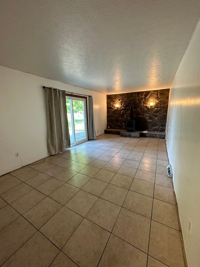 Building Photo - Three bedroom, single family home