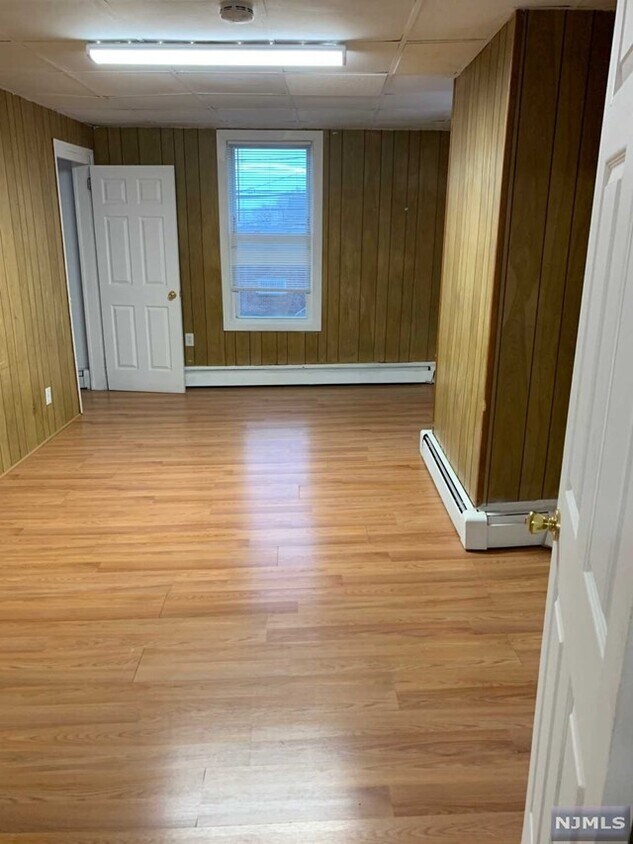 Foto principal - 639 Palisade Ave