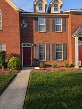 Building Photo - 1880 Arbors Dr