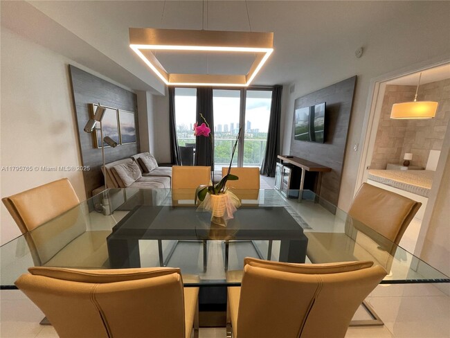 Foto del edificio - 16385 Biscayne Blvd