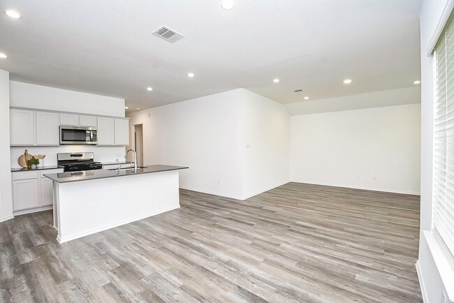 Building Photo - 14919 Clay Harvest Rdg