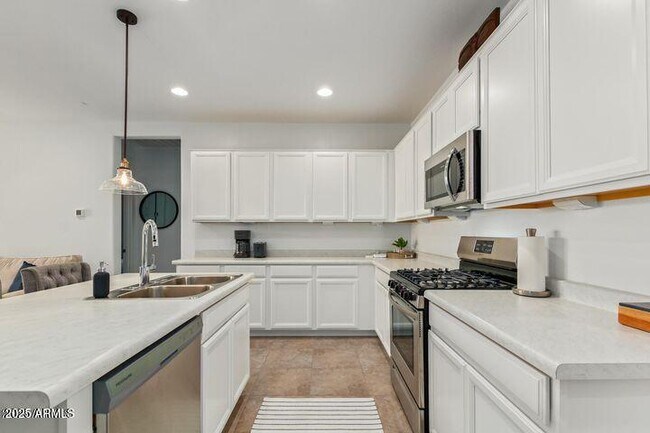 Building Photo - 8914 W Palo Verde Dr