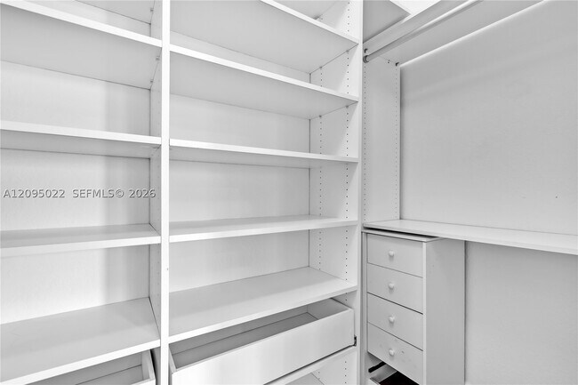 Foto del edificio - 19529 SW 80th Ct