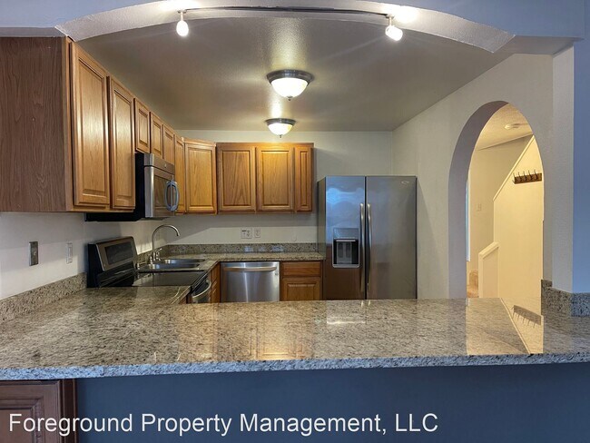 Building Photo - 2 br, 1.5 bath House - 12615 SE 42nd St