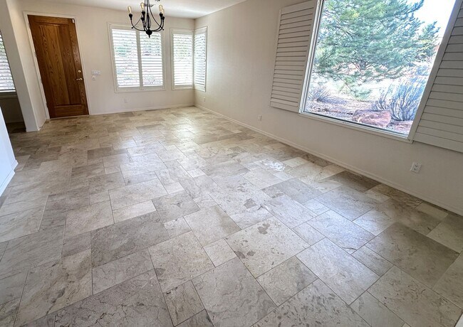 Foto del edificio - HOUSE - RED ROCK VIEWS - MOVE IN SPECIAL!