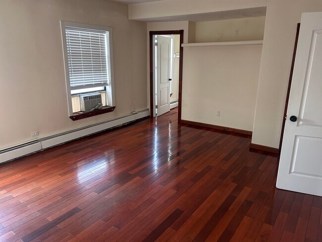 Building Photo - 236 Grove St