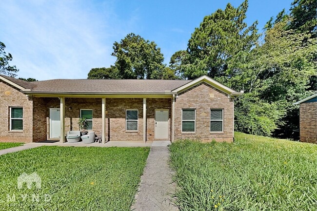 Building Photo - 302 Bedford Bay Ln
