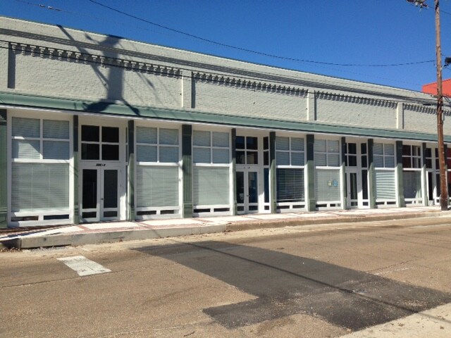 Entrada de la calle Cypress - 120 S Cypress St