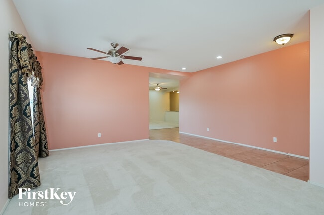 Foto del edificio - 2116 S Thunder Tanner Dr