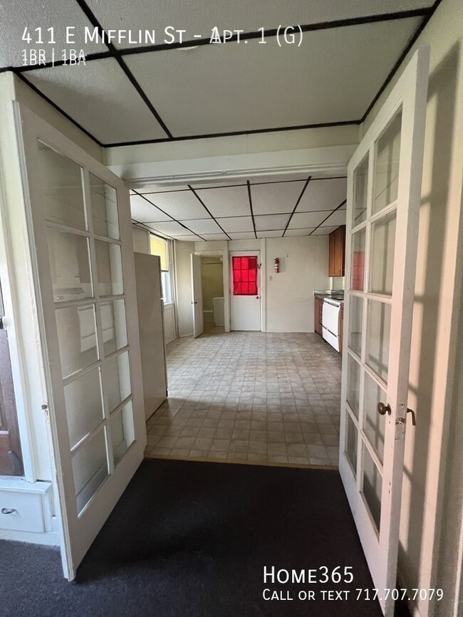 Building Photo - Quaint One Bedroom Apartment On Mifflin St!
