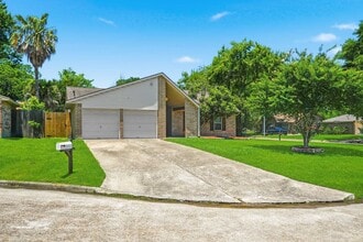 Building Photo - 17511 Favor Bend Ct