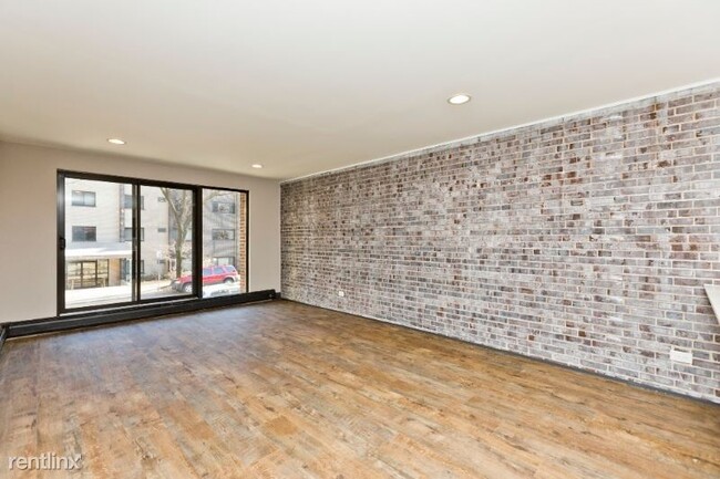 Building Photo - 507 W Wrightwood Ave