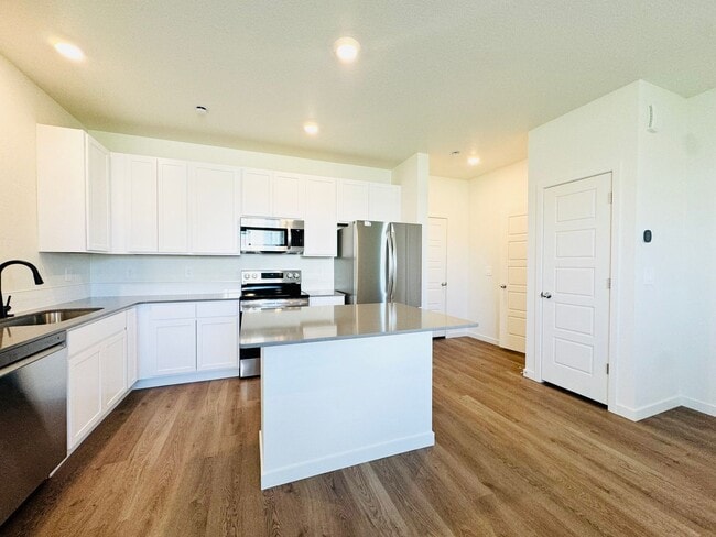 Photo - Gorgeous 2024 Townhouse 2 bed/ 2.5 bath  Near Johnstown YMCA